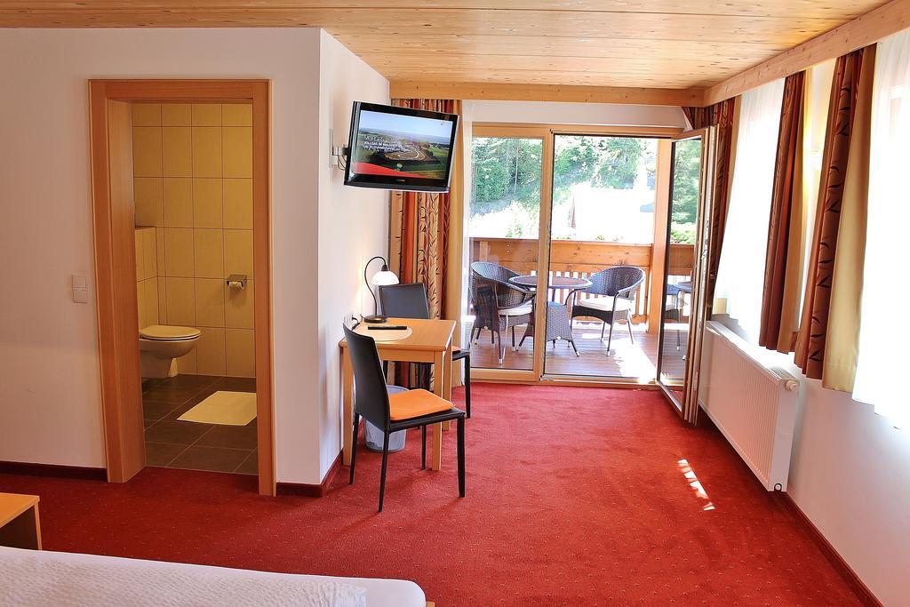 Haus Gisela Hotel Oetz Exterior foto